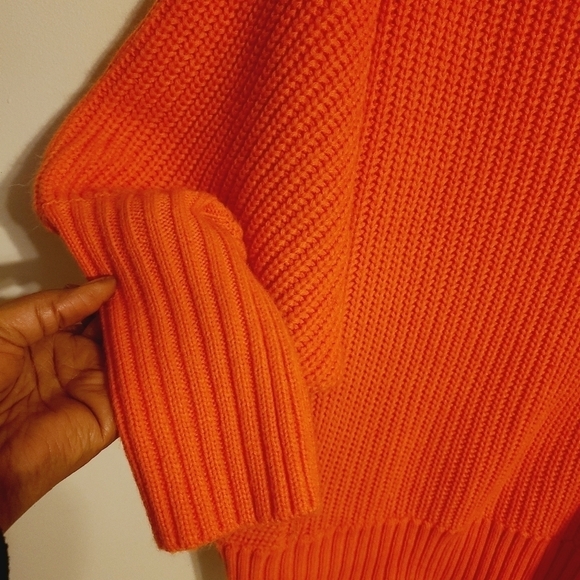 Unbranded | Women's Orange Ribbed Turtleneck Sweater (Size XL) - Picture 6 of 11